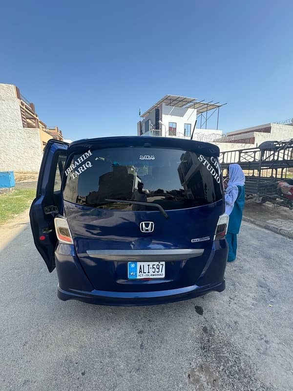 Honda Freed 2012 11
