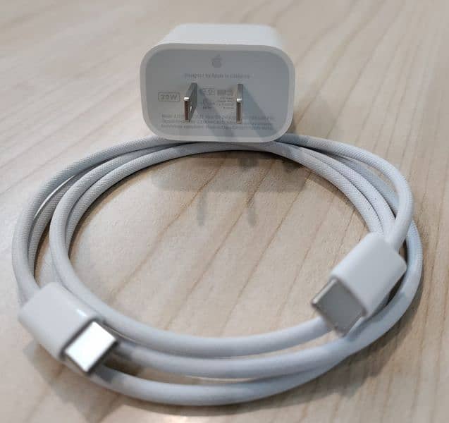 IPhone 16pro max Charger and Cable 20watt new 100% with warranty. 0