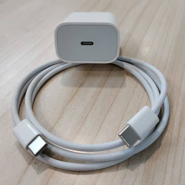 IPhone 16pro max Charger and Cable 20watt new 100% with warranty. 4
