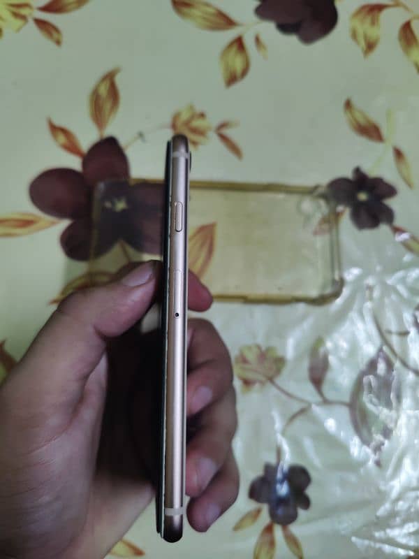 iphone 8 [Official pta approved] 64gb 4