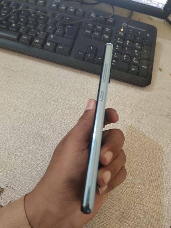 Sumsung A32 lush Mobile 2