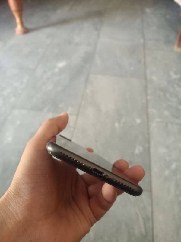 i phon 8 plus 256gb 3