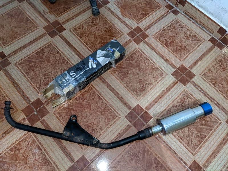 HKS exhaust new condition 2