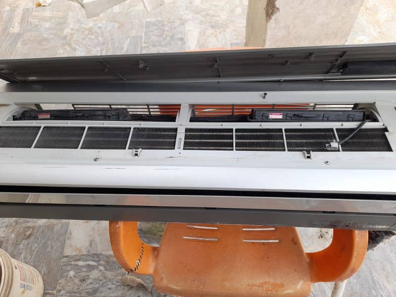 LG good condition 2