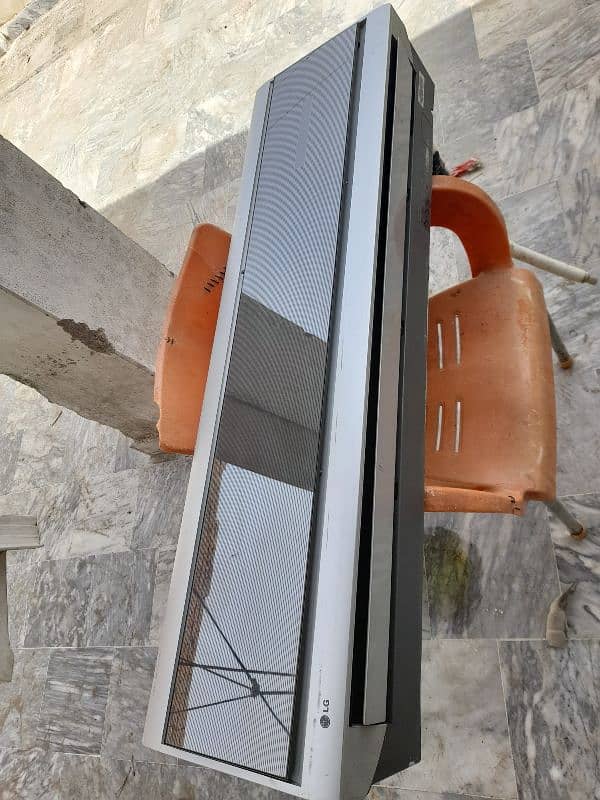 LG good condition 3