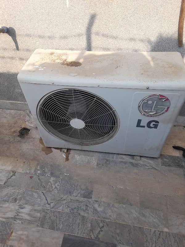 LG good condition 4