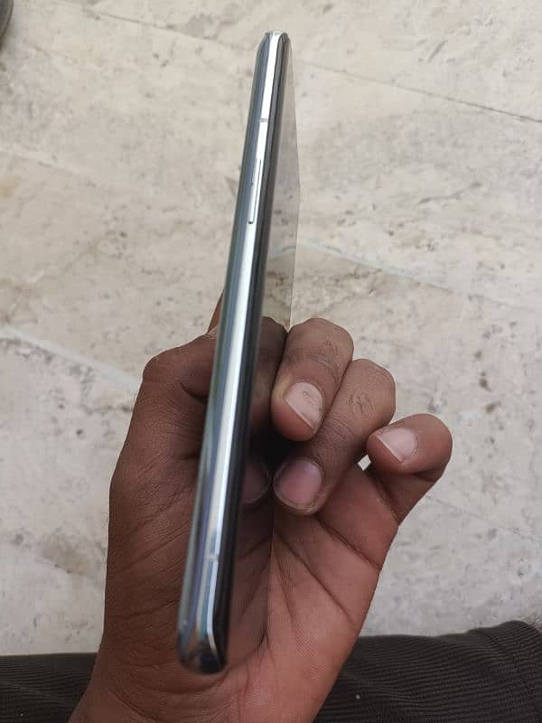 One Plus 9 Pro 5G 3