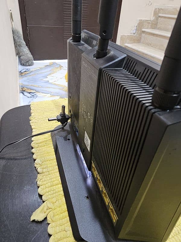 Asus RT-AC68U Dual Band Router 2