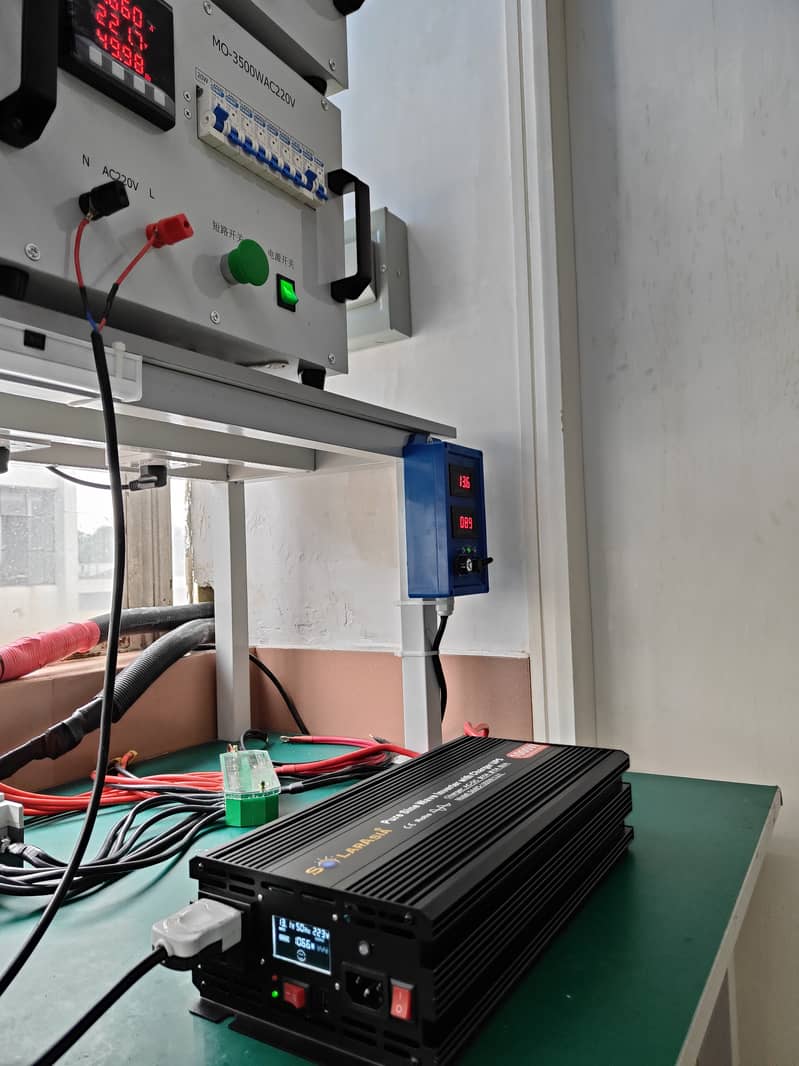1000W Pure Sine Wave Inverter (3kw)Peak with LCD & Charger 15M Wty 5