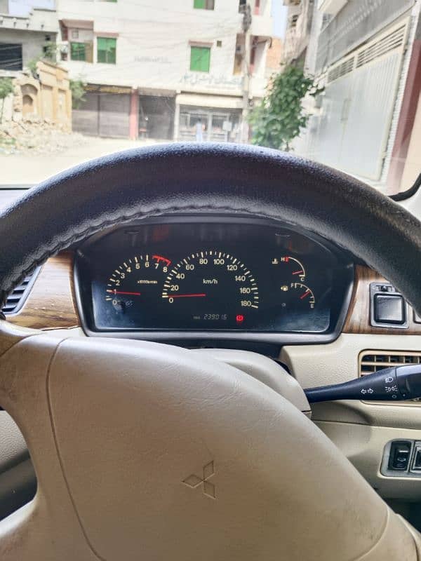 Mitsubishi Lancer 2005 14