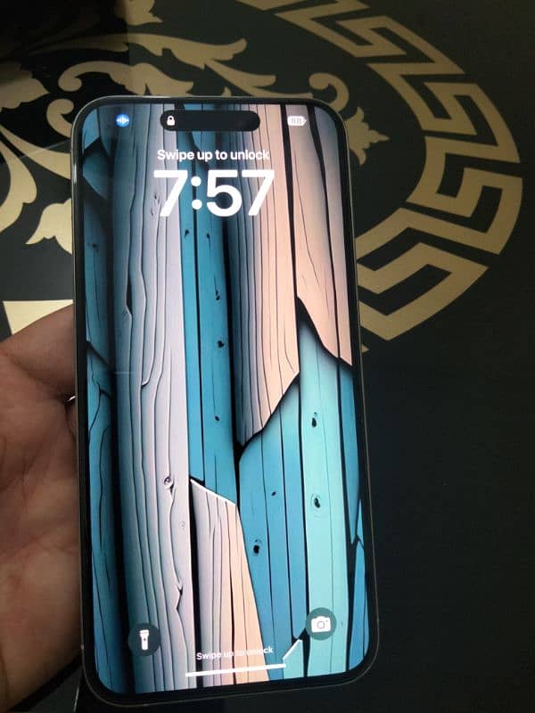 iPhone 15 pro max jv 0