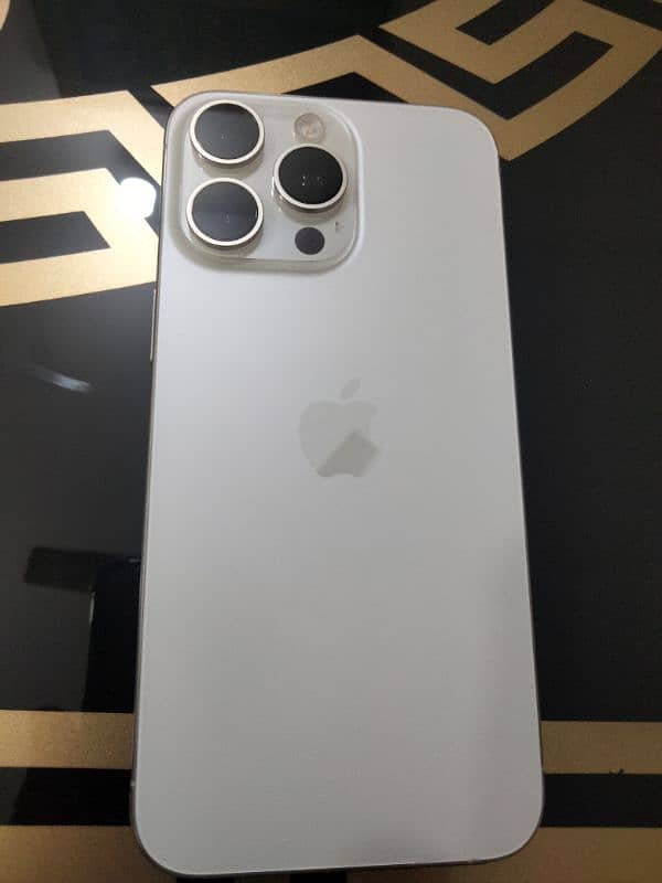 iPhone 15 pro max jv 2