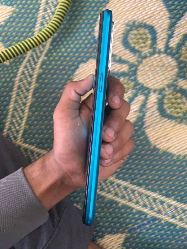 Realme 5i 0