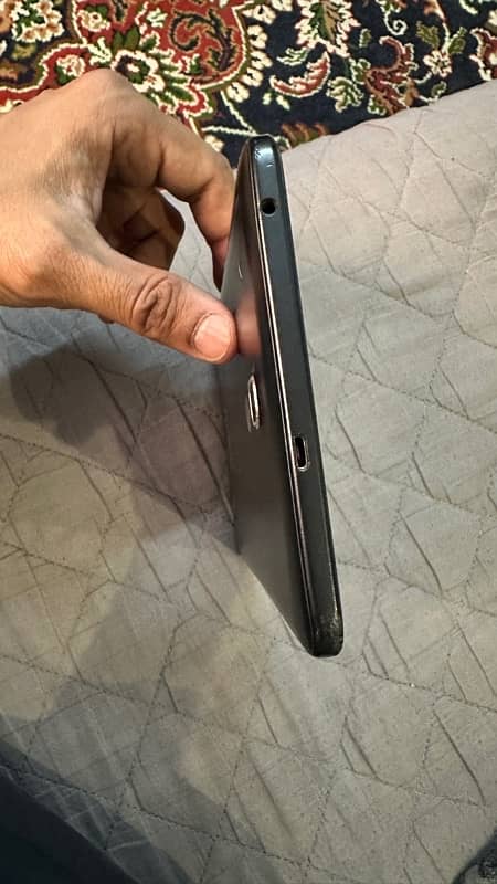 Samsung Galaxy Tab E 8.0" 16 GB (AT&T) for sale 6