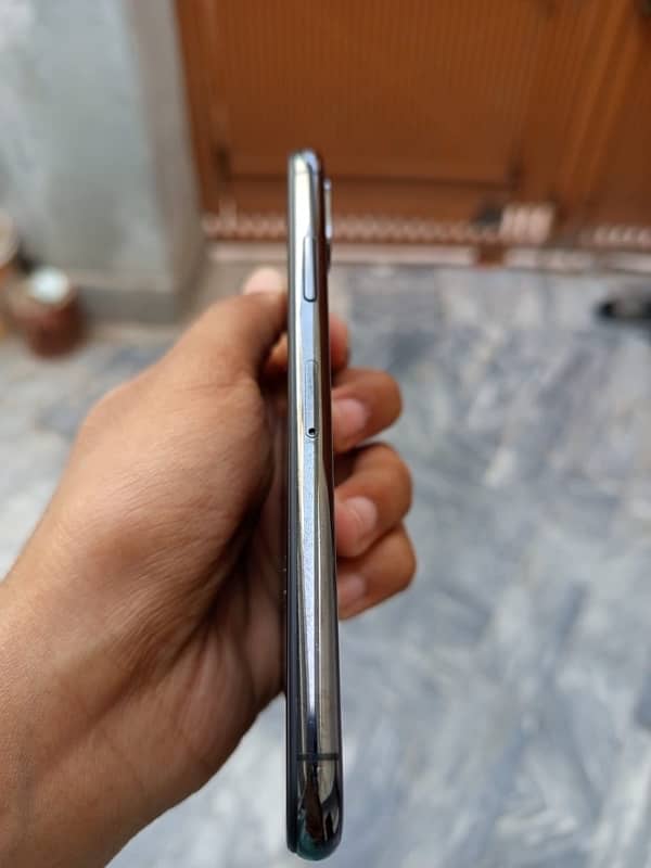 IPHONE XS 64 GB Non Pta 10/10 Urgent Sale 3