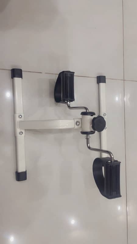 Cycling Machine | Moveable | For Old Age | برانڈ نیو 1