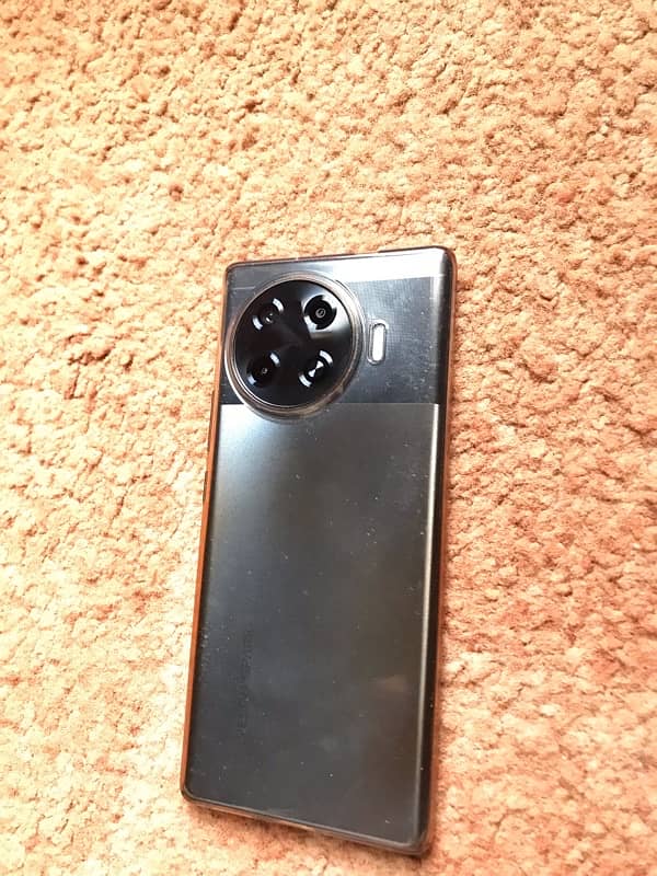 Techno Spark 20 Pro Plus KJ7 256gb Edge Screen for Sale 5