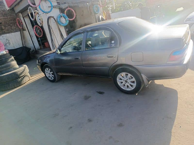 Toyota Corolla indus 3
