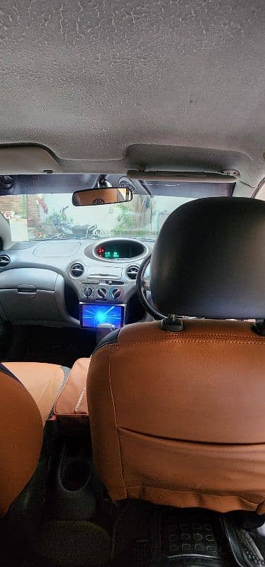 Toyota Vitz 1999 4