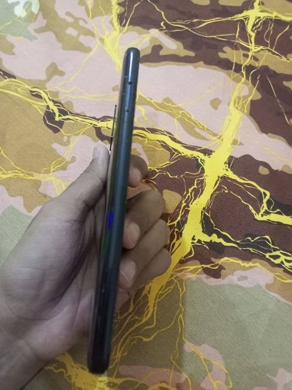 Samsung A21s 4/128 7