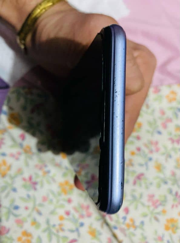 10/10 condition lush phone 3