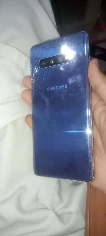 Samsung S10 plus 5