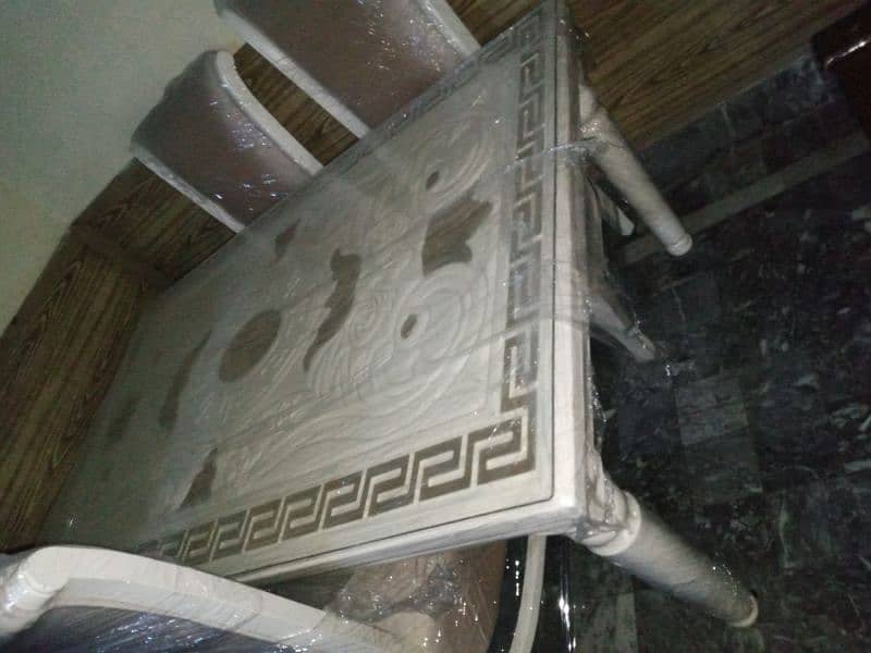 Daining Table with 6chairs 3
