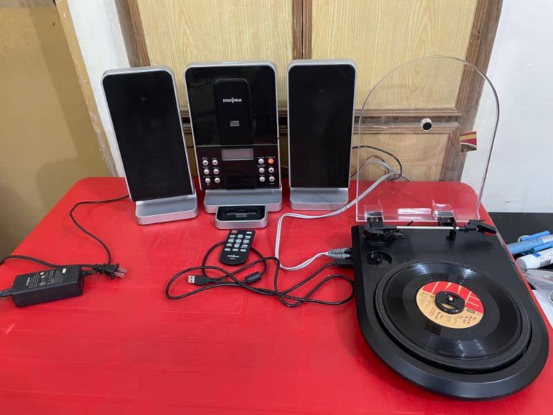 ION Records Player with Digital Remote Controled Insignia Speakers 0