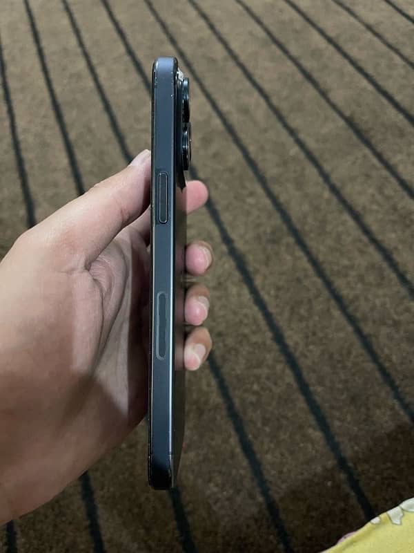 IPhone 15 Pro Max Non pta 256gb 7