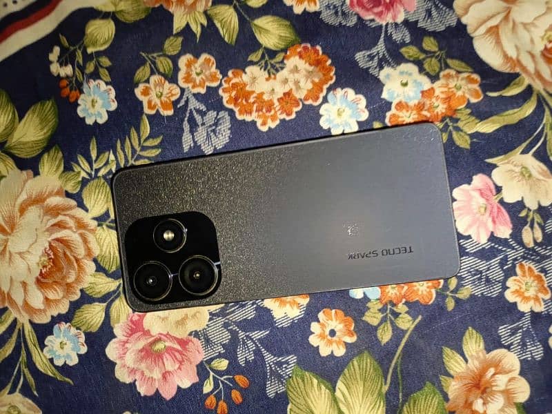 TECNO SPARK 10 PRO 8/128 6