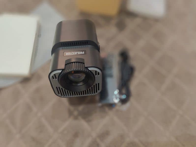 Magcubic Hy320 4k Android projector 1