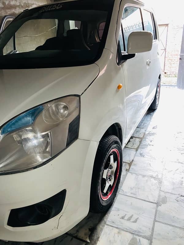 Suzuki Wagon R 2018 4