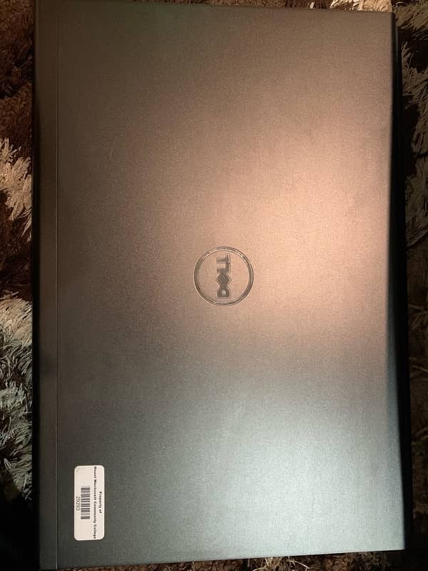 Dell Gaming laptop 2 gb gaming graphic cards amd 128 bit ddr5 3