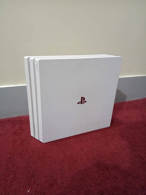 PS4 Pro Glacier with HDD 0