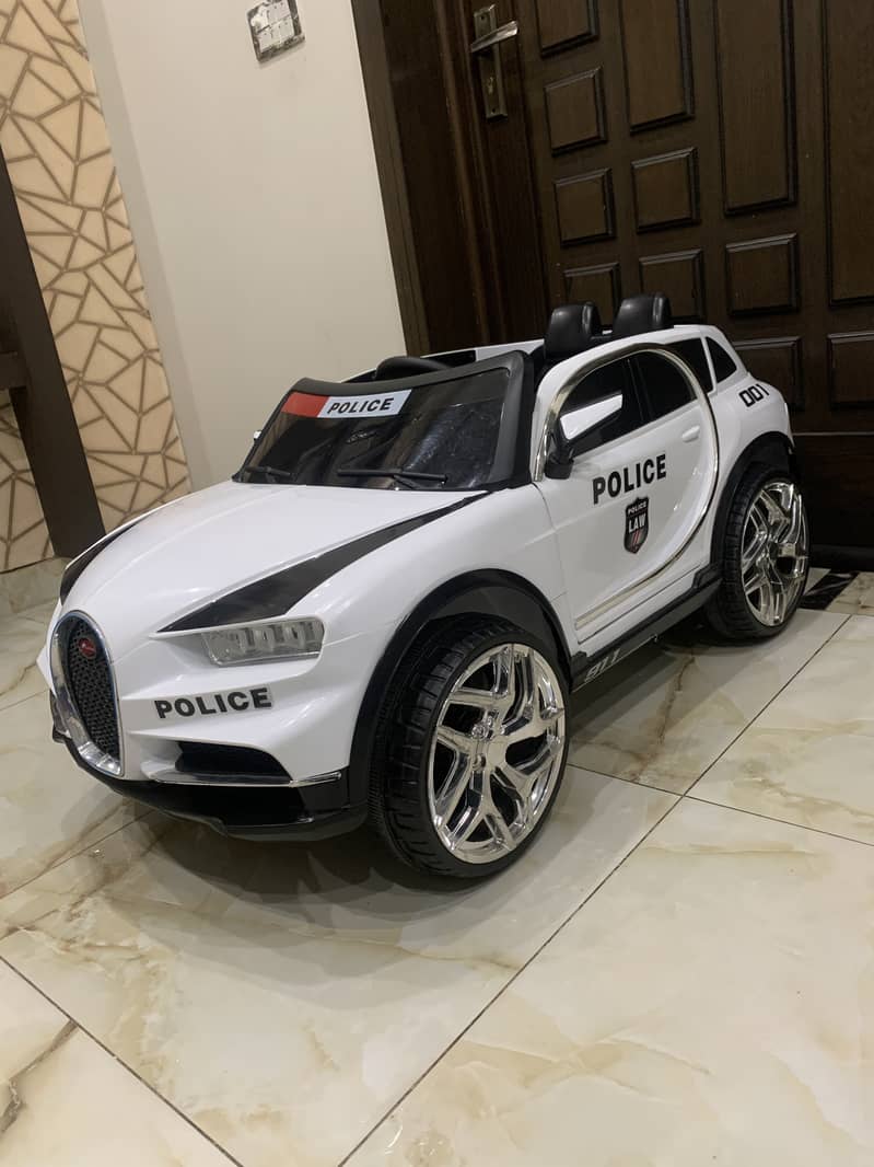 Kids car remote controller in excellent conditions 2
