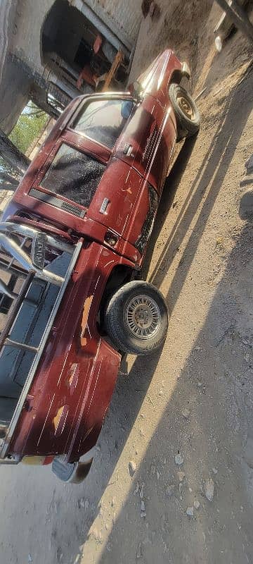 Toyota Hilux 1985 Double Cabin 1