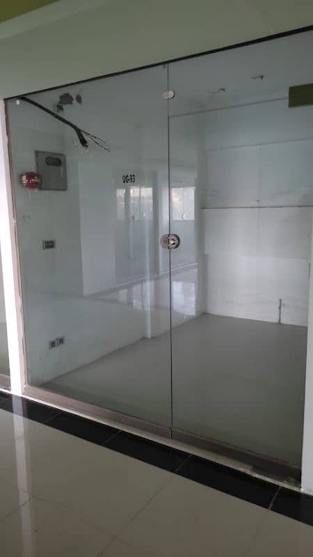 Ground floor shop for sale / buy shop in samama gulberg 5