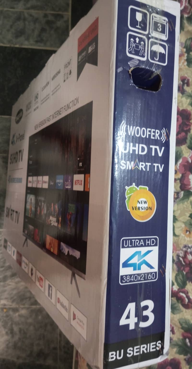 Samsung brand new tv 4 k UHD 3