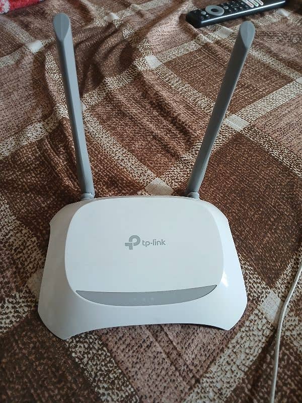 Tp link Model TI Wr840N 0