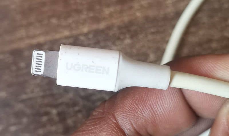 Iphone and Ipad u Green charging 1.5meter cable  for sale. 0
