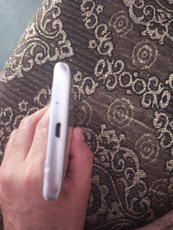 pta approved Samsung galaxy grand prime pro with good condition 2