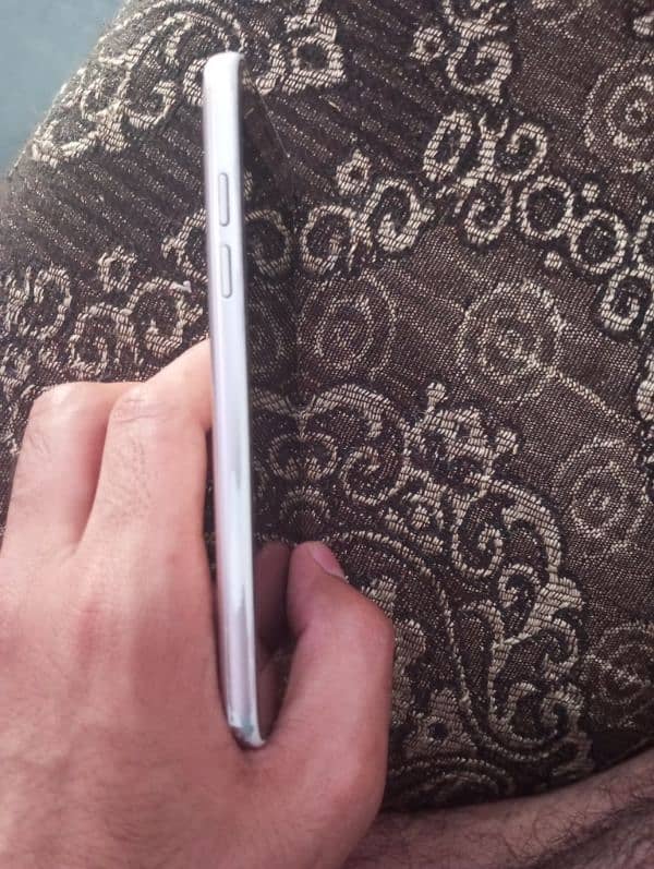 pta approved Samsung galaxy grand prime pro with good condition 6