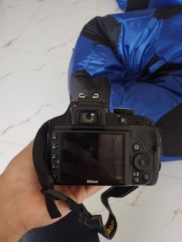 nikon d3300 with kit lens (18-55) 1