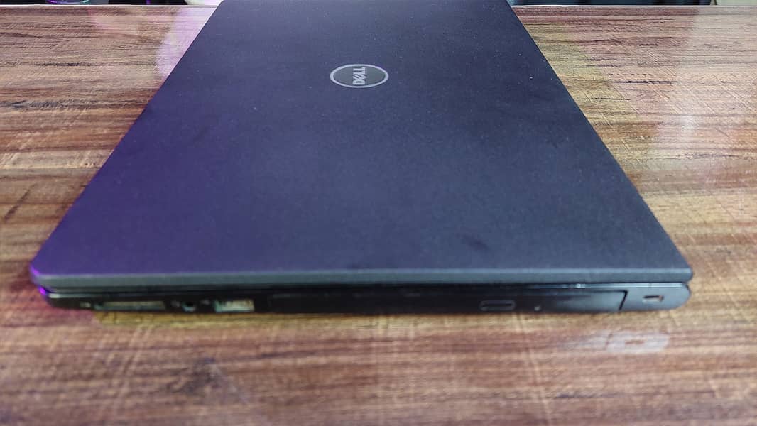 Dell Vostro 3468 Intel Core i7 7th Generation 8/160 Graphic Card 4gb 9
