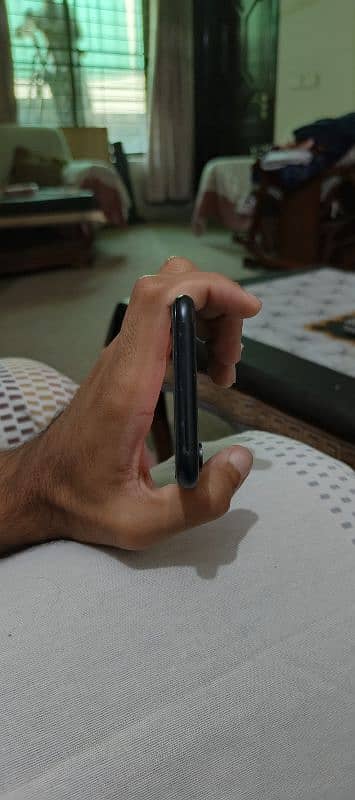 iPhone Xr 64 GB Non PTA JV 4