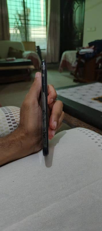 iPhone Xr 64 GB Non PTA JV 5