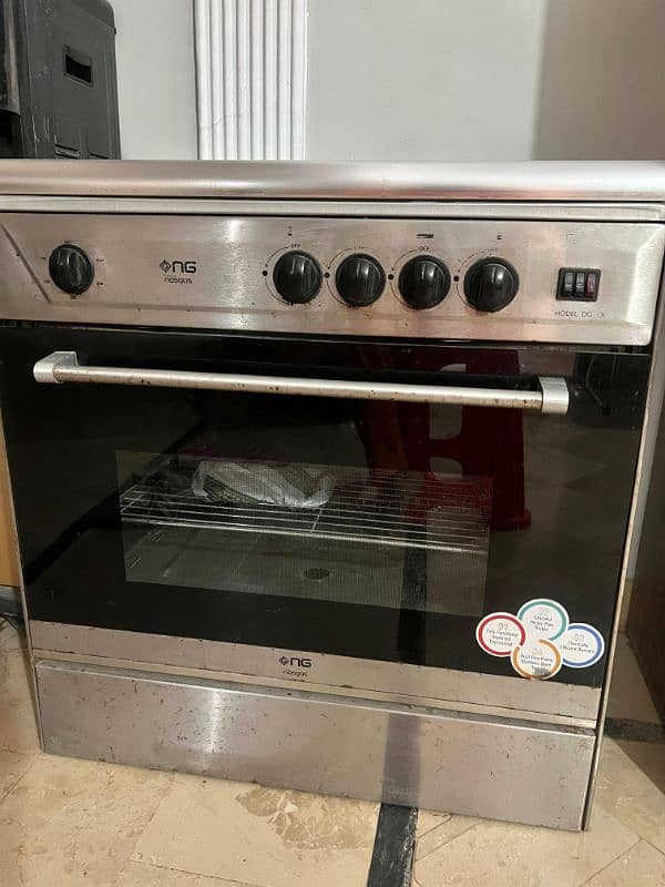 looking for a high-quality cooking range that’s barely used? 0