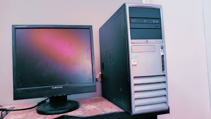 HP Compaq dc7700 PC with Samsung Monitor – Budget Friendly Setup 0