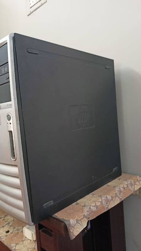 HP Compaq dc7700 PC with Samsung Monitor – Budget Friendly Setup 4