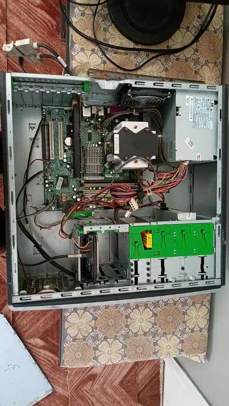 HP Compaq dc7700 PC with Samsung Monitor – Budget Friendly Setup 8
